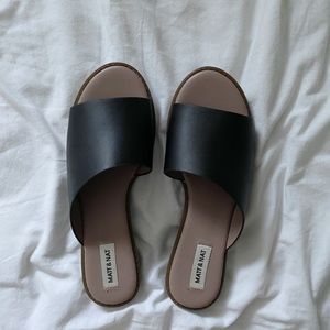 MATT & NAT SANDALS